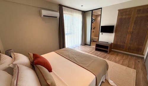 Standard King Room