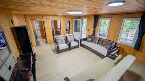 Suite with River View
