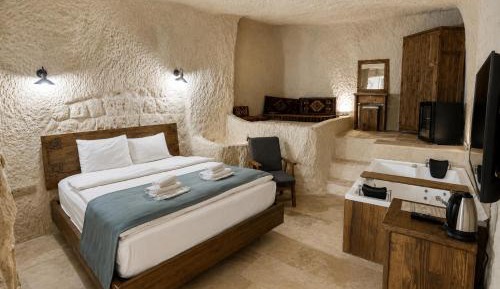King Room with Spa Bath
