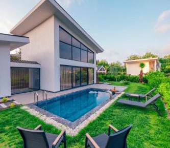 Superior Villa