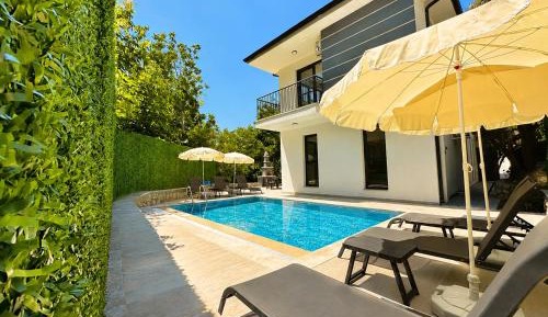 Deluxe Villa