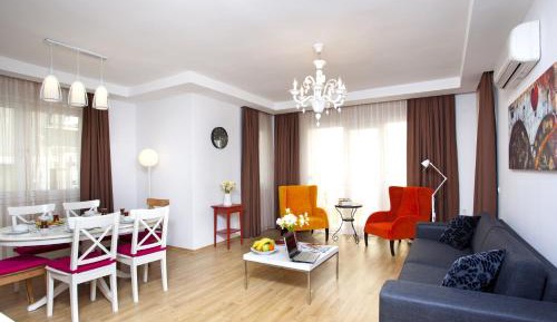 Three-Bedroom Apartment (6 Adults)