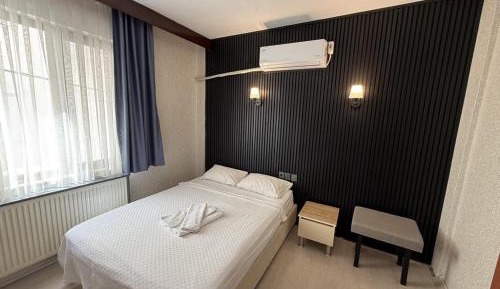 Twin Room with City View
