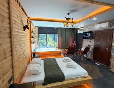 One-Bedroom Chalet