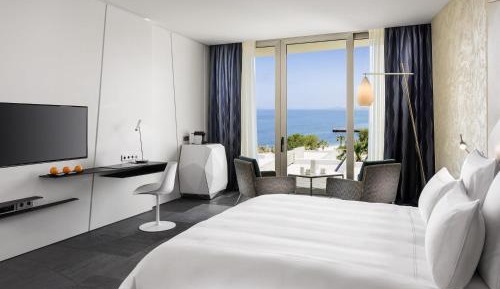 Swiss Select Sea View Room