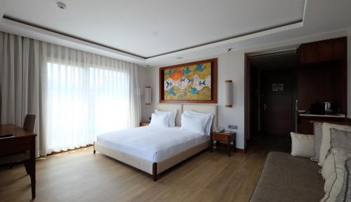 Deluxe Double Room with Sea View
