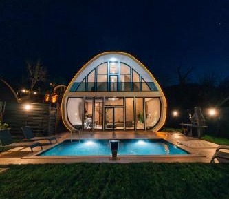 Deluxe Bungalow with Garden View