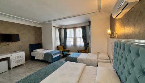 Deluxe Room with Pool View