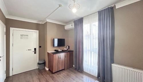Large Double Room