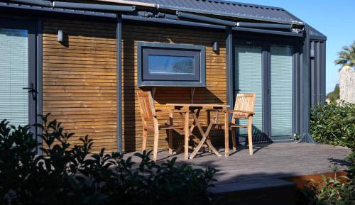 Bungalow with Sea View