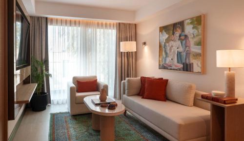 Deluxe Suite with Sea View