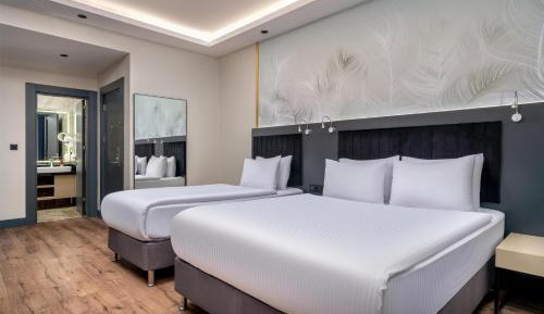 Superior Room with One Double and One Single Bed - Non-Smoking