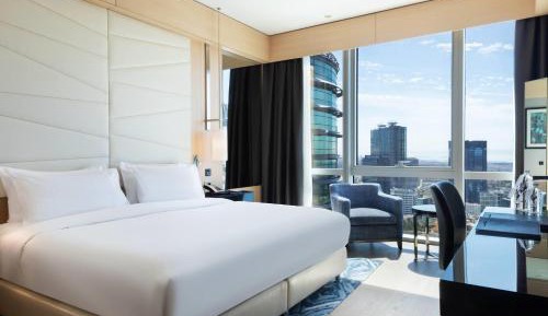 Deluxe Room King Bed with City view