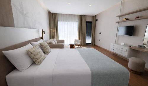 Premium Quadruple Room