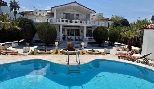 One-Bedroom Villa