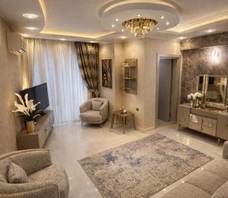 Family Room with Garden View
