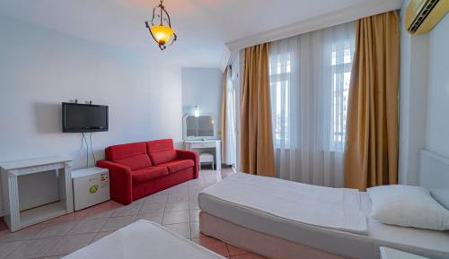 Deluxe Suite