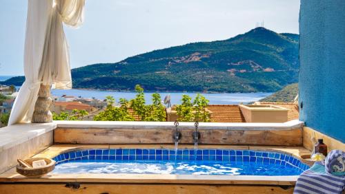 Master Deluxe Sea View Twin 