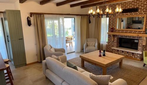 One-Bedroom Villa