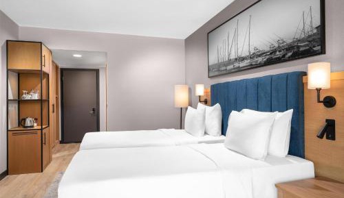 Superior Room with Balcony