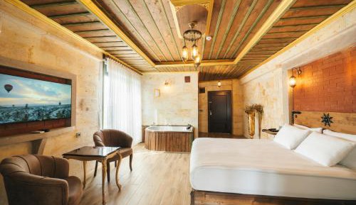 Deluxe Suite with Spa Bath