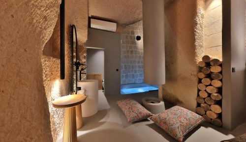 Suite with Private Pool