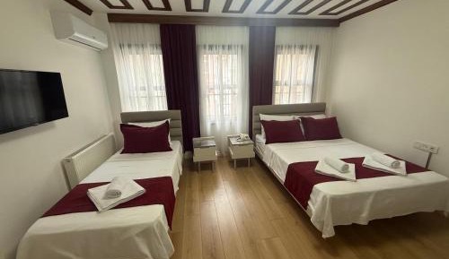 Deluxe Family Room