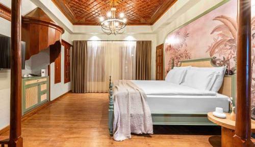 King Suite with Spa Bath