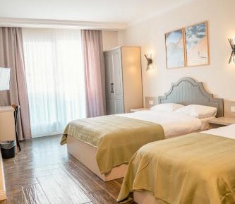 Triple Room with Garden View