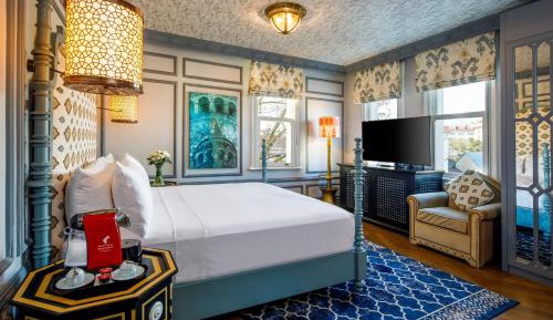King Guest Room