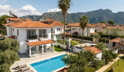Villa with Private Pool