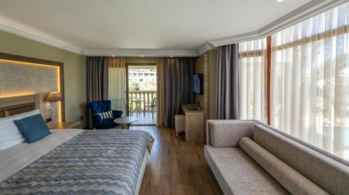 Corner Room
