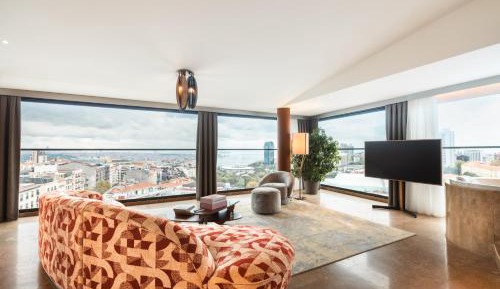 Suite with Sea View