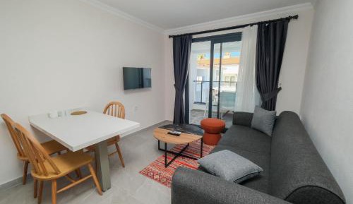 Suite with Pool View