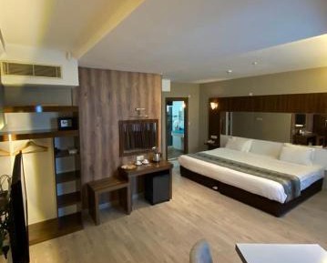 Large Single Room