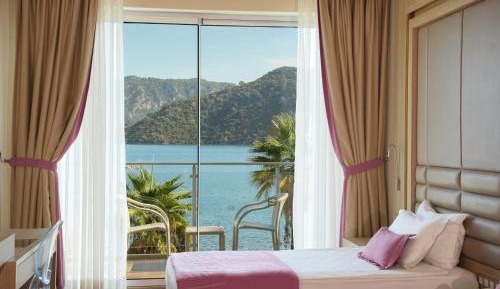 Standard Double or Twin Room with Sea View