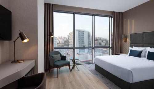 Superior King Room