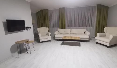 Deluxe Family Suite