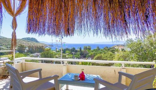 Double Room with Balcony and Sea View