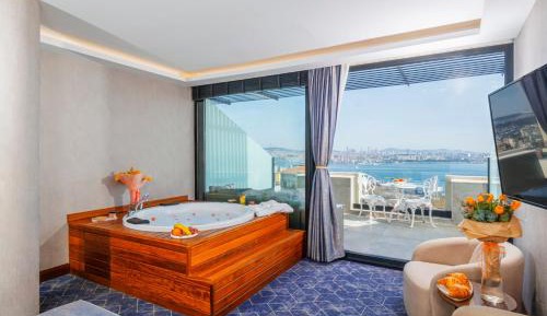 Deluxe Bosphorus Room with Terrace