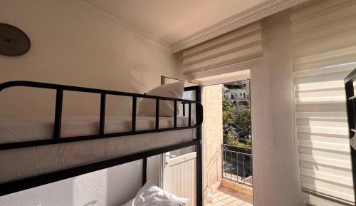 Bed in 6-Bed Mixed Dormitory Room