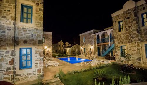 Double Room with Pool View