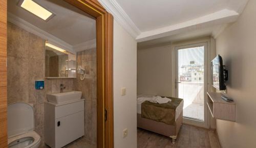 Deluxe Single Room with Balcony