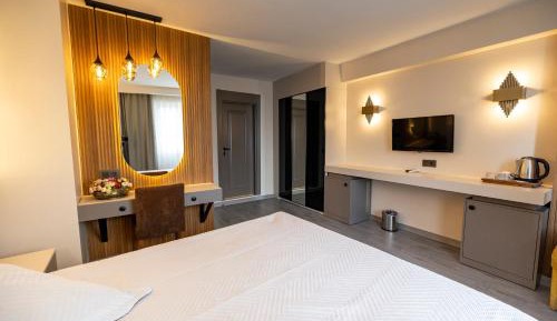 Large Double Room