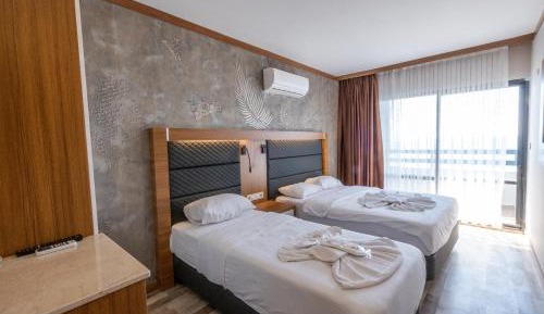 Balcony Double Room with Land View