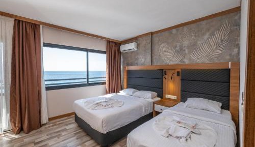 Standard Twin Balcony Room with Sea View