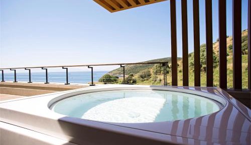Deluxe Hot Tub Room, Guest room, 1 King, Sea view, Whirlpool