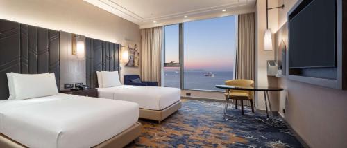 Executive Twin Room with Sea View