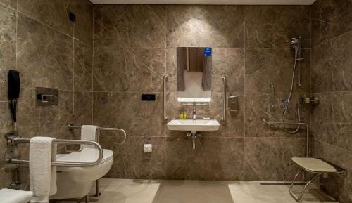 King Room - Mobility Accessible 