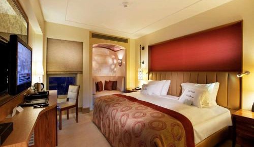 King Guest Room